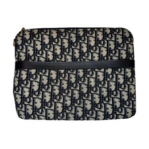 DIOR TRAVEL POUCH